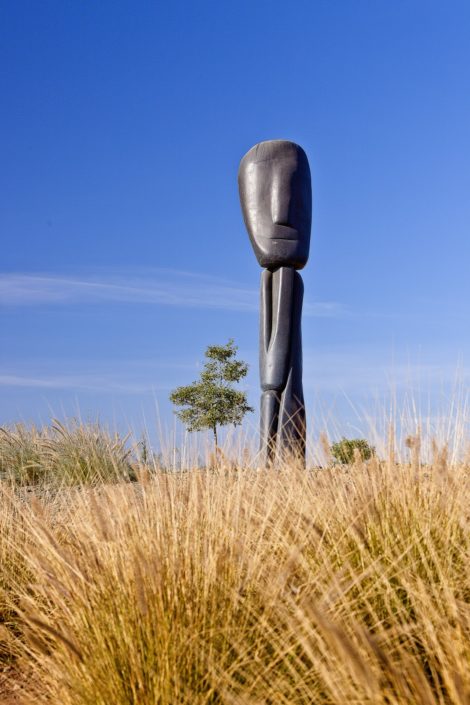 Totem 1- Wang Keping- Parc de Sculptures Al Maaden 2012 © Fondation Alliances Totem 1- Wang Keping- Parc de Sculptures Al Maaden 2012 © Fondation Alliances